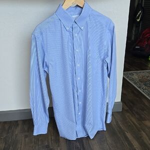 Never worn Gold Label Fitted Button Down 15/33 Long Sleeve, EUC Blue/Grey